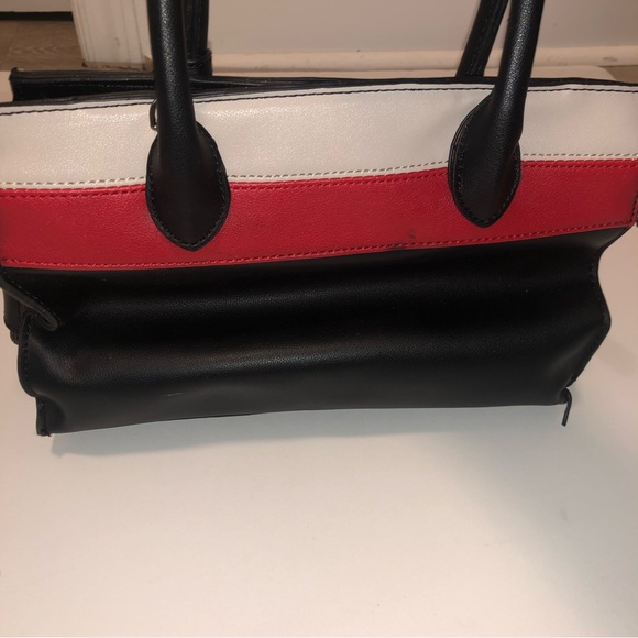 Carpisa ladies purse - Picture 3 of 6